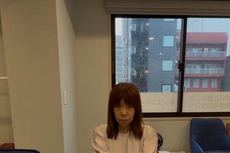 オンラインで音声入力を使ってAIに指示を伝える参加者